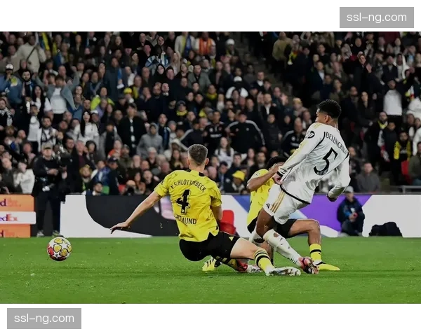 阿韦洛亚被皇马更衣室视为过渡主帅 球员质疑其战术能力